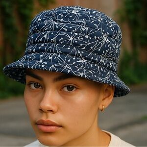 LL Bean Blue and White Faux Fur Lined Bucket Hat with Botanical Print size L-XL